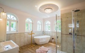 Harmony Boutique Villa